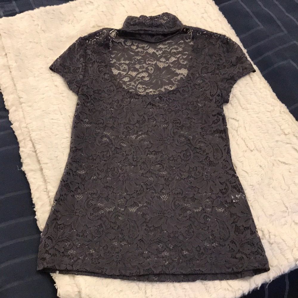 Beautiful lace turtleneck - Picture 4 of 6
